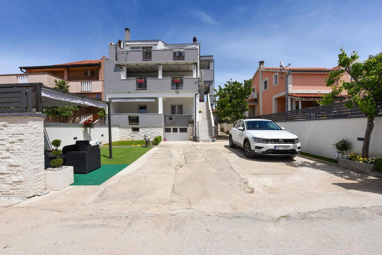 Deluxe Apartman Korina & Ramona Ζαντάρ Εξωτερικό φωτογραφία